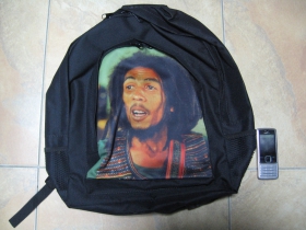 Bob Marley ruksak čierny, 100% polyester. Rozmery: Výška 42 cm, šírka 34 cm, hĺbka až 22 cm pri plnom obsahu